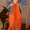 Robe Shannah Orange -Robe Belle Soldes 33d074b0 5150 458f 9aa4 f90e8e11288b facetune 23 03 2023 17 56 46