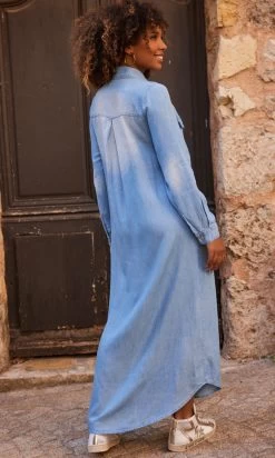 Robe Cameron Jean's Used Denim -Robe Belle Soldes facetune 05 10 2023 10 28 36