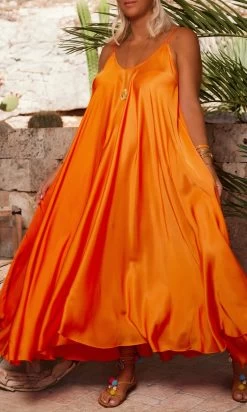 Robe Kimy Orange -Robe Belle Soldes facetune 08 08 2023 14 45 15