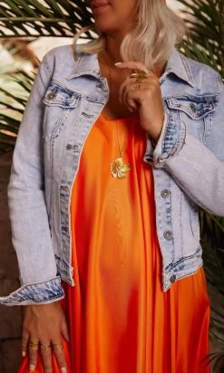 Robe Kimy Orange -Robe Belle Soldes facetune 08 08 2023 14 46 59