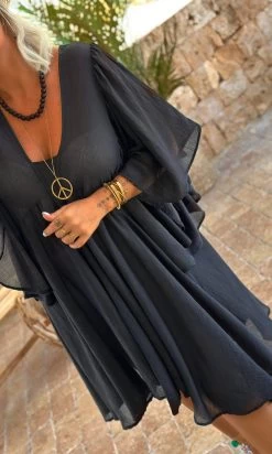 Petite Robe De Plage Kristy Noir -Robe Belle Soldes facetune 09 08 2023 09 09 30