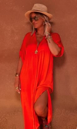 Robe Valène Satin Orange -Robe Belle Soldes facetune 10 07 2023 14 48 09