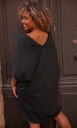 Petite Robe Farah Oversize Ultra-Light Noir -Robe Belle Soldes facetune 12 10 2023 09 30 15