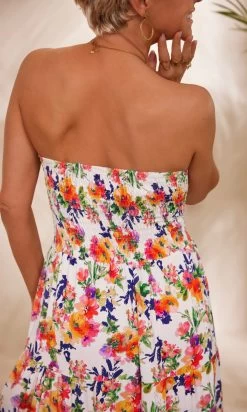 Robe Juliana Blanc Spring Shine -Robe Belle Soldes facetune 13 02 2024 11 47 39