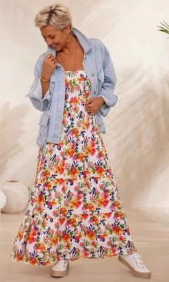 Robe Juliana Blanc Spring Shine -Robe Belle Soldes facetune 13 02 2024 12 01 22