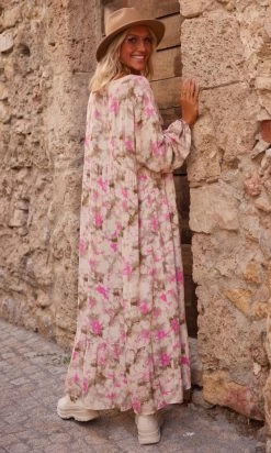 Robe Titaïna Taupe Dye Color Rose -Robe Belle Soldes facetune 13 10 2023 12 20 33