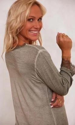 Fond De Robe ML Kaki -Robe Belle Soldes facetune 15 11 2023 07 35 17