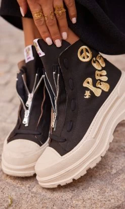 Petite Robe Pull Léon Oversize Noir -Robe Belle Soldes facetune 17 10 2023 10 29 30