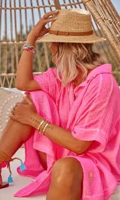 Petite Robe Chemise Sherine Oversize Rose Fluo -Robe Belle Soldes facetune 18 07 2023 12 51 47