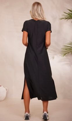 Robe Magda Noir Irisé -Robe Belle Soldes facetune 20 09 2023 12 01 19