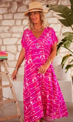 Robe Izabella Tie & Dye Lines Rose Fuchsia -Robe Belle Soldes facetune 21 07 2023 10 00 39