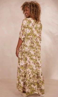 Robe Talya Vert Anis Flower Bloom -Robe Belle Soldes facetune 22 10 2023 16 07 14