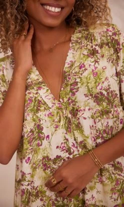 Robe Talya Vert Anis Flower Bloom -Robe Belle Soldes facetune 22 10 2023 16 11 08