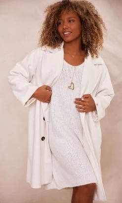 Petite Robe Pull Fanny Blanc Cassé -Robe Belle Soldes facetune 23 10 2023 09 46 27