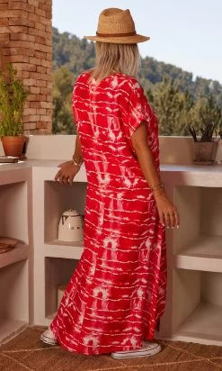 Robe Izabella Tie & Dye Lines Rouge -Robe Belle Soldes facetune 24 07 2023 12 50 16