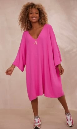 Petite Robe Pull Léon Oversize Rose -Robe Belle Soldes facetune 24 10 2023 10 06 14
