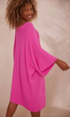 Petite Robe Pull Léon Oversize Rose -Robe Belle Soldes facetune 24 10 2023 10 29 05