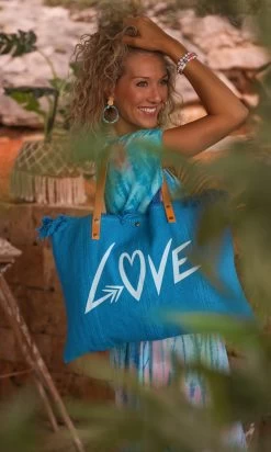 Robe Izabella Vert Turquoise Kaleido -Robe Belle Soldes facetune 26 06 2023 12 52 04