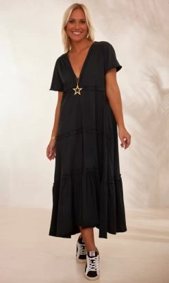 Robe Belle Soldes -Robe Belle Soldes facetune 29 01 2024 09 13 17