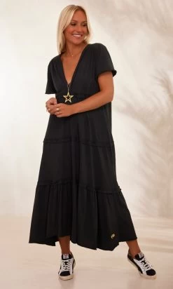 Robe Talya MC Ultra-Light Noir -Robe Belle Soldes facetune 29 01 2024 09 18 34