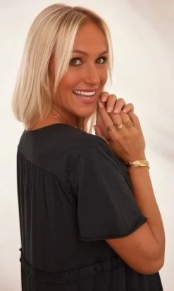 Robe Talya MC Ultra-Light Noir -Robe Belle Soldes facetune 29 01 2024 10 30 39