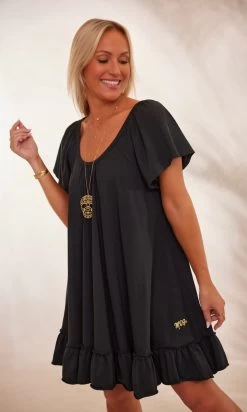 Petite Robe Tess Ultra-Light Noir 14 Petite Robe Tess Ultra-Light Noir -Robe Belle Soldes facetune 29 01 2024 16 09 01