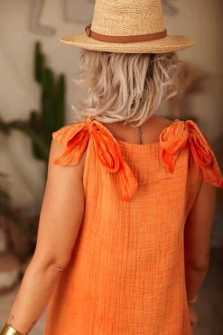 Robe Shannah Orange -Robe Belle Soldes facetune 30 03 2023 17 16 46